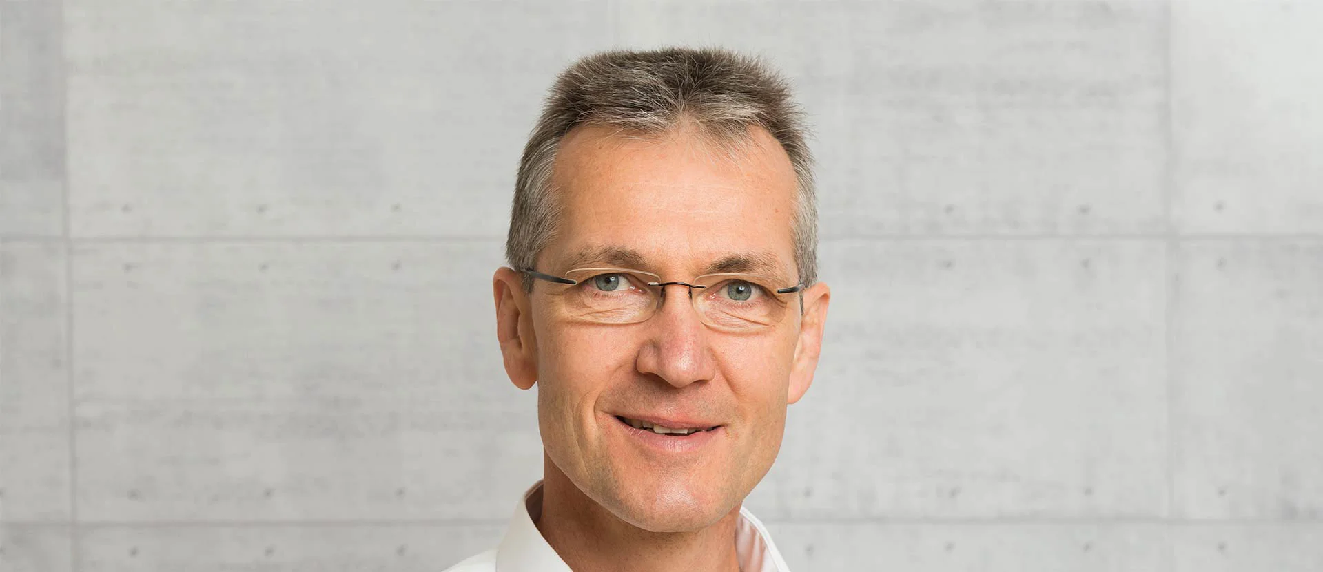 Gerd Hagen, Bau Sachverständiger und Gutachter Baugutachter bei Schimmelschäden im Haus in Baden-Baden und Stuttgart
